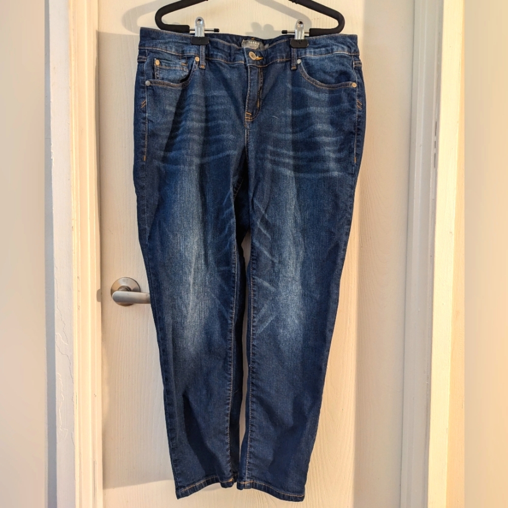 Torrid vintage stretch boyfriend straight leg jeans